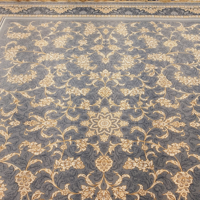 نگار نقره ای